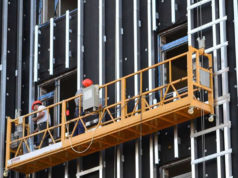 Как арендовать фасадный подъемник?