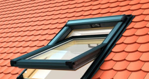 Конструктивные особенности мансардного окна