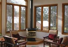 Особенности деревянных окон со стеклопакетами