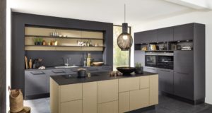 Удобно и функционально: каким должен быть кухонный гарнитур