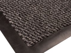 Как правильно выбрать грязезащитный коврик?