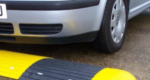 Лежачий полицейский: законность, установка и демонтаж