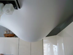 Мокрое дело: инструкция спасения натяжного потолка при потопе