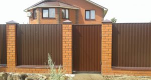 Забор из профнастила под ключ в Тюмени