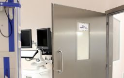 Выбор дверей для больниц и операционных с учетом ГОСТ