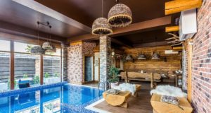 Баня с бассейном — идеальное место для отдыха и релакаса