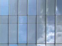 Алюминиевое фасадное остекление: оптимальное решение для создания вашему зданию большую светопрозрачную часть