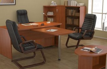 Стол руководителя – самая важная составная часть кабинета