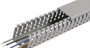 Кабельные каналы – металлические или пластиковые?