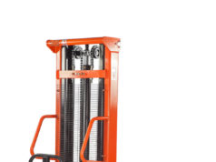 Штабелер гидравлический с электроподъемом: универсальный вид подъемной вилочной техники