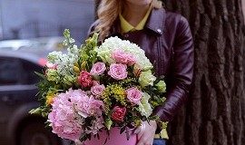 Преимущества заказа доставки букетов