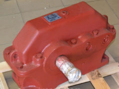 Чем отличаются редукторы Ц2У и Ц2Н?