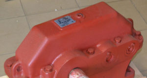 Чем отличаются редукторы Ц2У и Ц2Н?