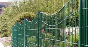 Сфера применения металлических заборов и ограждений