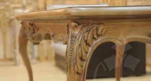 Актуальность мебели из массива дерева в интерьере