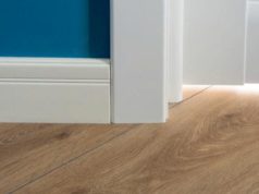 Плинтусы — обязательный элемент готового пола