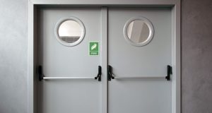 Противопожарные двери и их характеристики