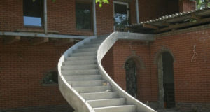 Особенности монтажа бетонной лестницы