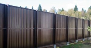 Виды заборов из металлопрофиля