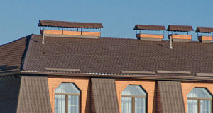 От чего зависит длительность эксплуатации металлочерепицы