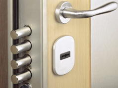 Врезные замки: виды и рекомендации по выбору