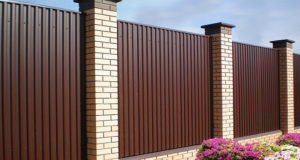 Как выбрать материал для забора?