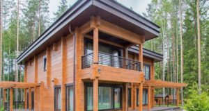 Отделка деревянного дома – особенности и технологии