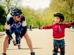 Чем полезны ролики для ребенка?