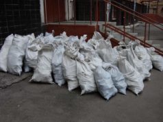 Кто должен вывозить строительный мусор после ремонта квартиры?