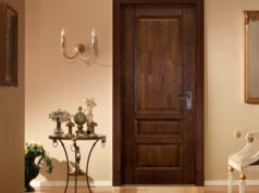 Достоинства шпонированных межкомнатных дверей