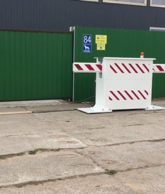 Противотаранный шлагбаум: особенности и преимущества