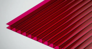 Сотовый поликарбонат: особенности и преимущества