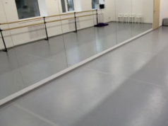 Сценический линолеум: особенности и преимущества