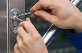 Аварийное вскрытие дверных замков