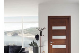 Установка межкомнатных дверей