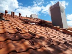 Керамическая черепица: особенности и преимущества