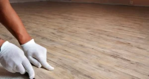 ПВХ плитка: особенности и преимущества