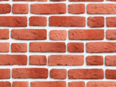 Кирпич: особенности и преимущества материала