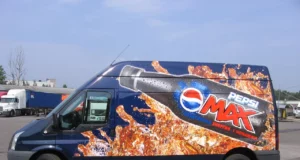 Преимущества брендирования автомобилей