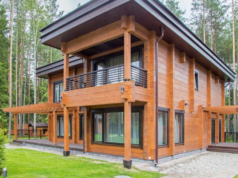 Дома из клееного бруса: особенности и преимущества