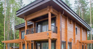 Дома из клееного бруса: особенности и преимущества