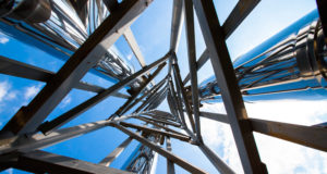 Монтаж металлоконструкций: особенности и преимущества