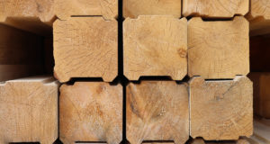 Профилированный брус: преимущества и недостатки, правильный выбор материала