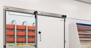 Промышленные двери: особенности и преимущества
