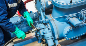 Когда нужен ремонт винтового компрессора?