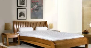 Кровать из массива дерева