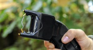 Преимущества использования электрошокера