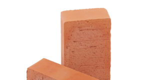 Рядовой кирпич: преимущества