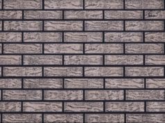 Кирпич: свойства и преимущества