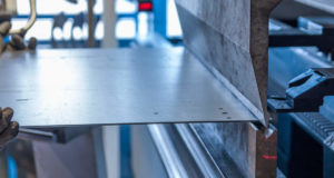 Рубка листового проката: что нужно знать?